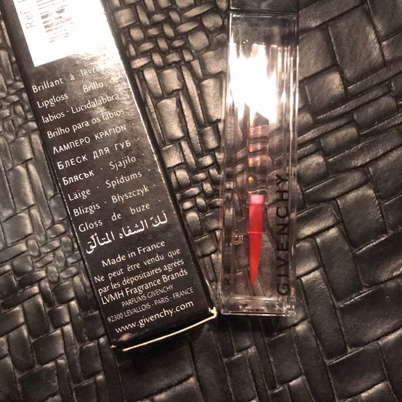 Givenchy lip gloss color enhancer - crystal shine - Picture 3 of 3
